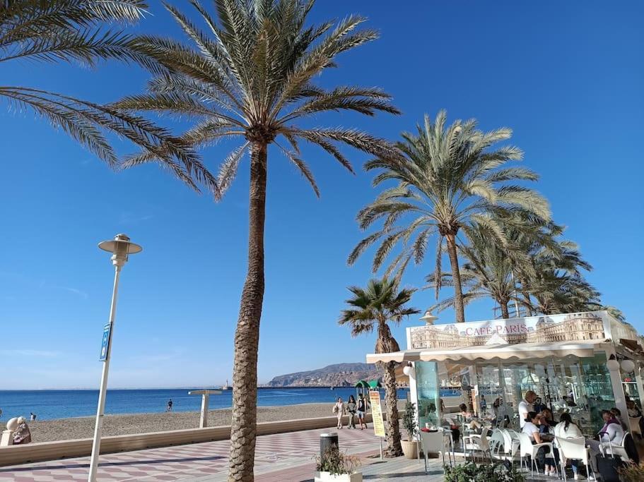 アルメリアEstupendo Piso Renovado A 30 Metros De La Playaアパートメント エクステリア 写真